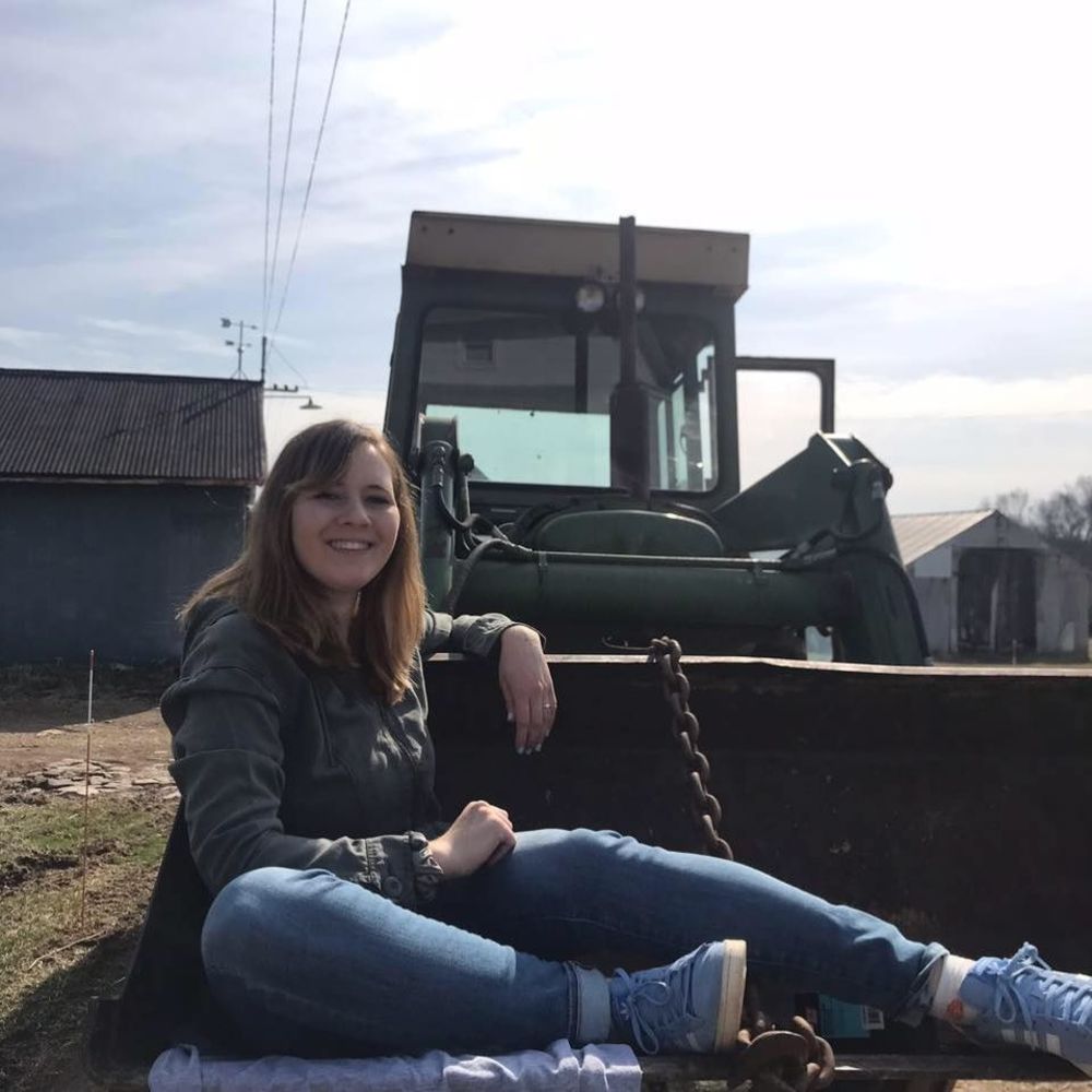 Meet your Posher, Julia